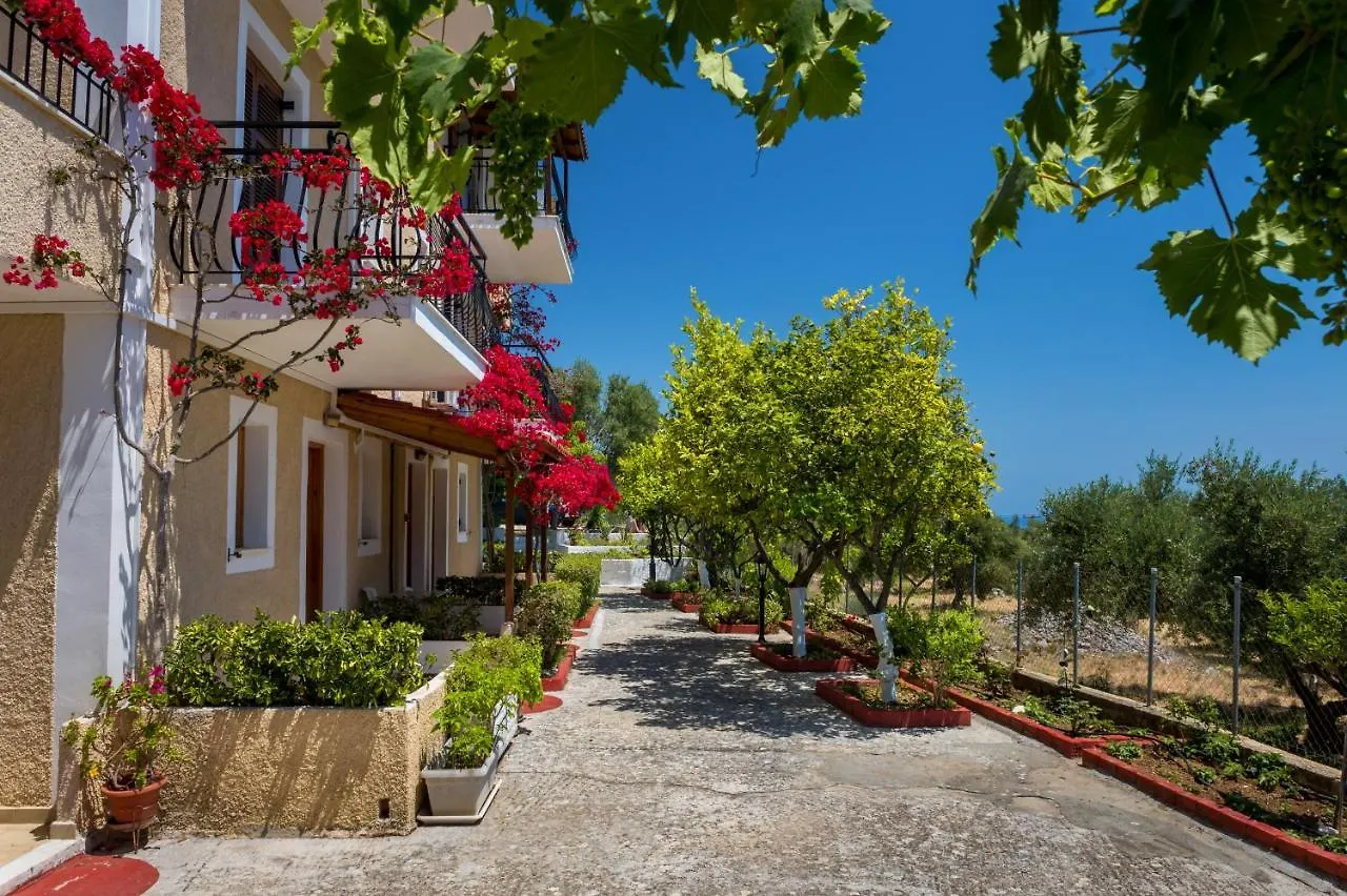 Aparthotel BUENA VISTA studios Lourdata  Grecia